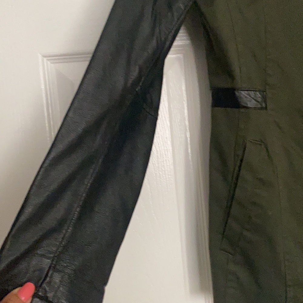 Jacket - Picture 3 of 7
